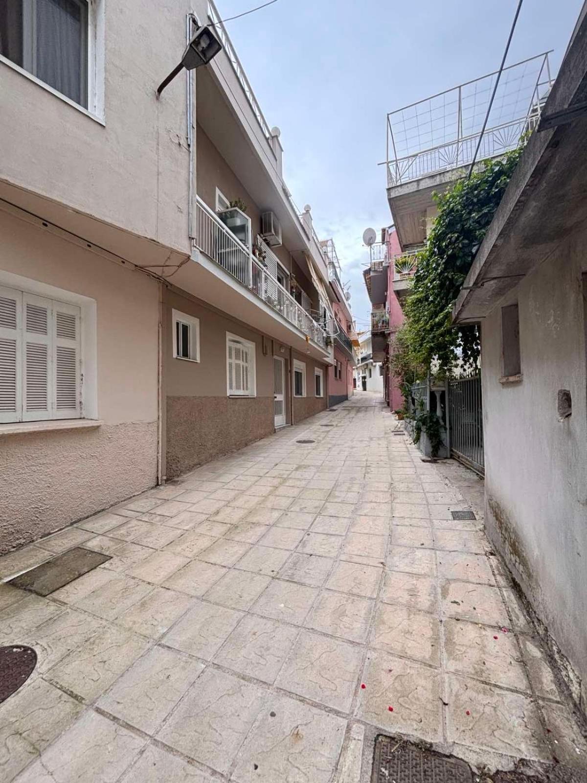 Erifili's Apartment, στο κέντρο της πόλης *